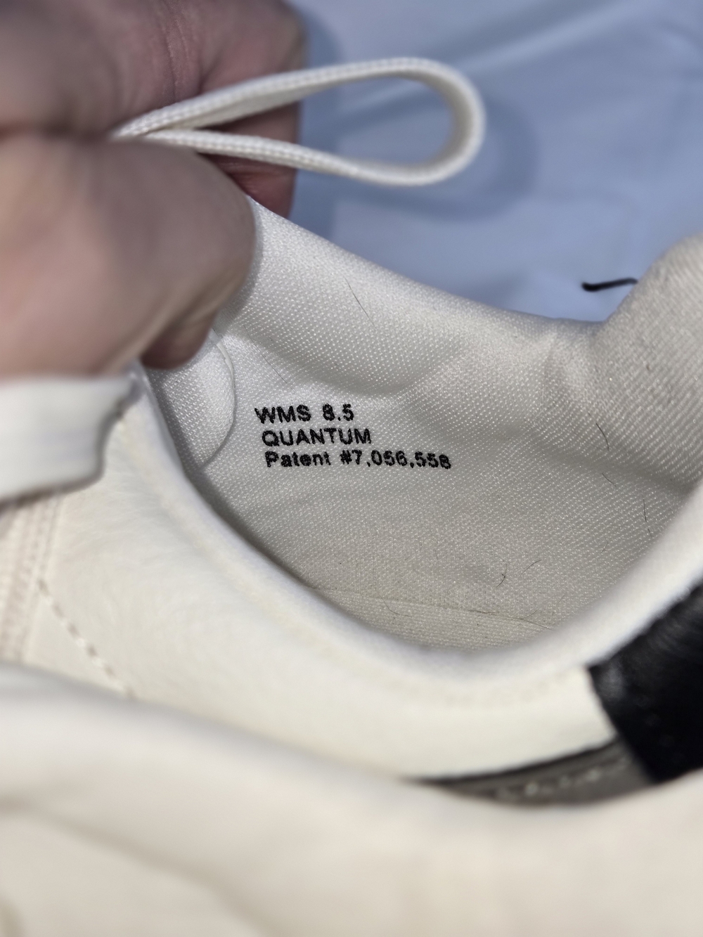 DV by Dolce Vita Voyage Sneakers Off White Suede Gum Sole Size 8.5 - Picture 6 of 8